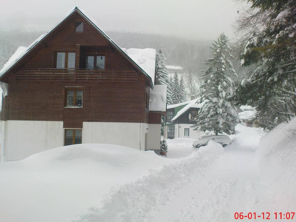 Pension-Apartmany Apollo Spindleruv Mlyn Exterior photo